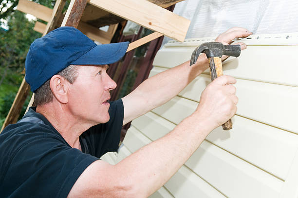 Best Engineered Wood Siding  in Caledonia, WI